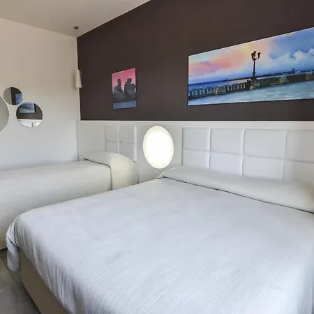 S.16 Motel 3*